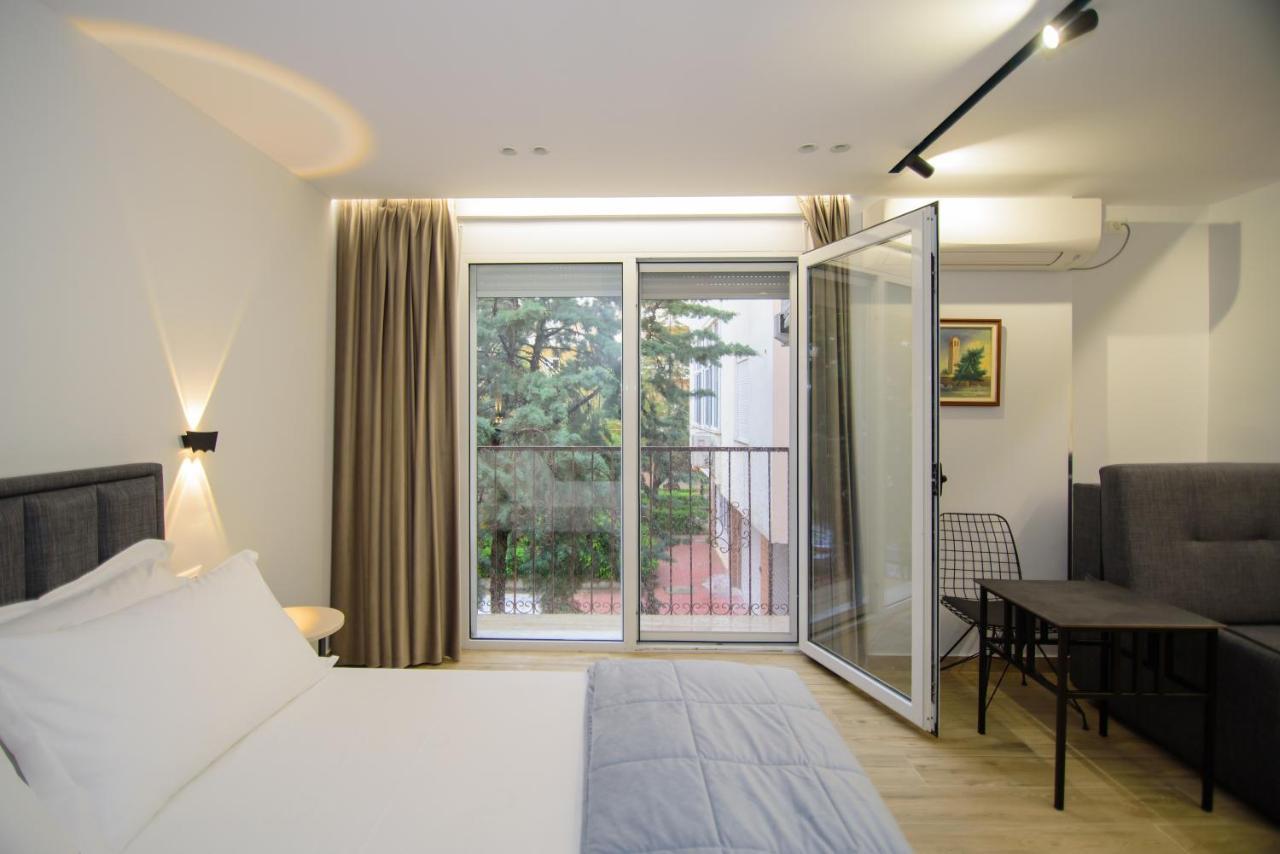 Vlorë Palm Side Hotel מראה חיצוני תמונה