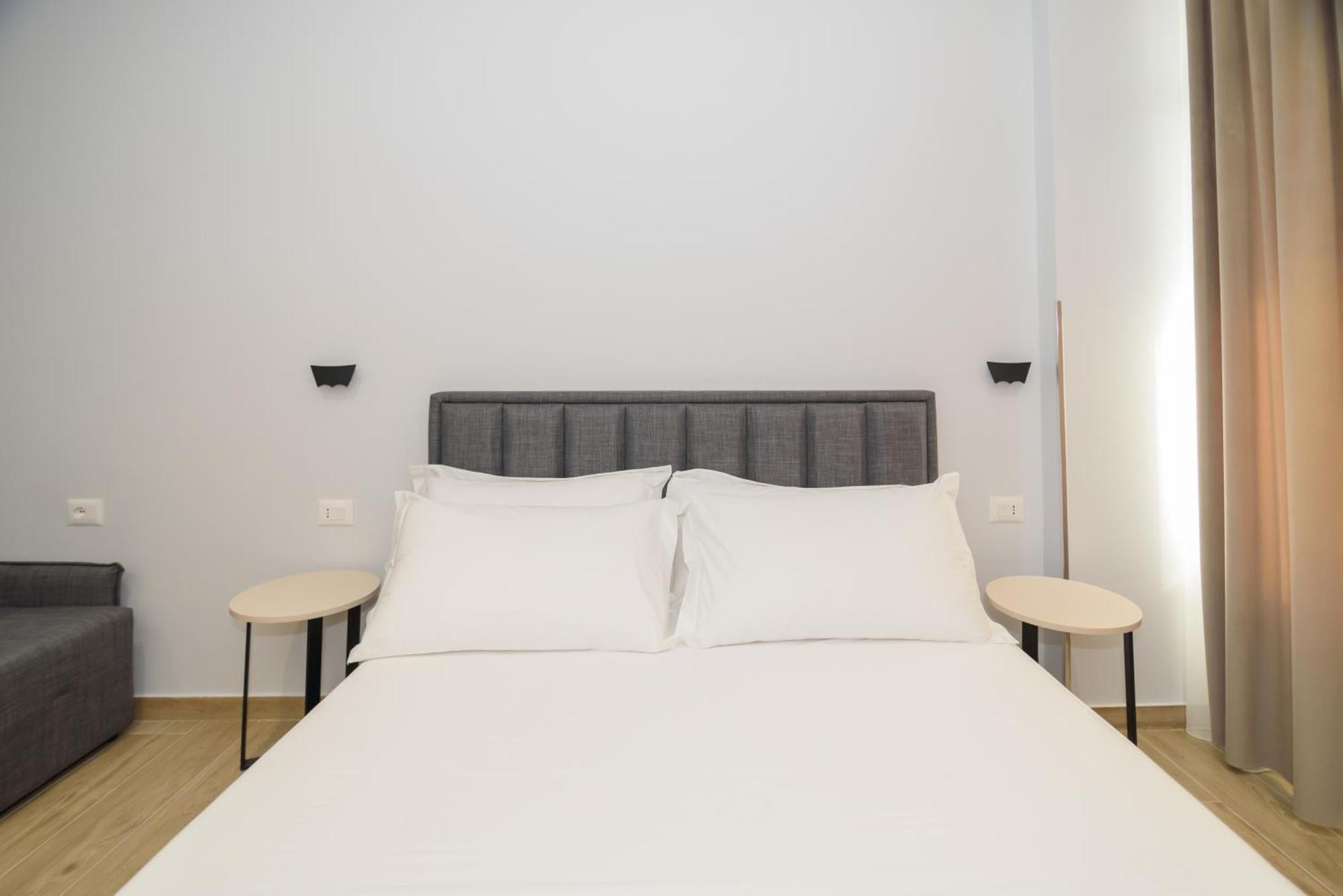 Vlorë Palm Side Hotel חדר תמונה