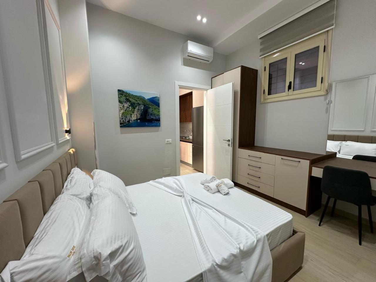 Vlorë Palm Side Hotel מראה חיצוני תמונה